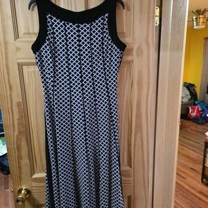 Black and White Geometric Pattern Dress